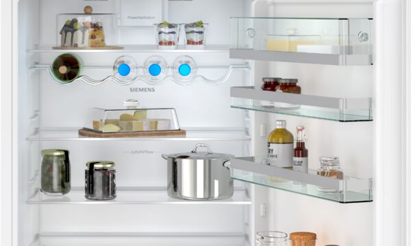 SIEMENS iQ500 BUILT-IN FRIDGE FREEZER - Image 5